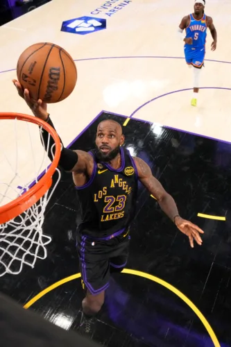 LeBron James on 76ers' debut: 'You guys know who I am, right?' Sixers excited to add NBA great